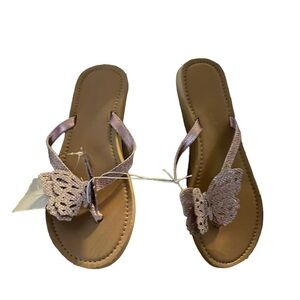 MUST BUNDLE‎ 

🦋 New Crochet size 2 pink butterfly sandals girls 🌸
